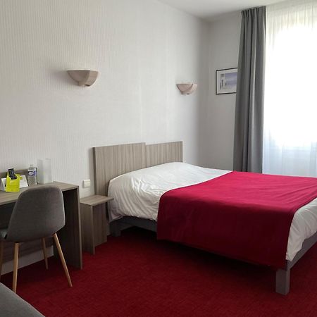 Hotel Restaurant La Boule D'Or Barbezieux-Saint-Hilaire Ngoại thất bức ảnh